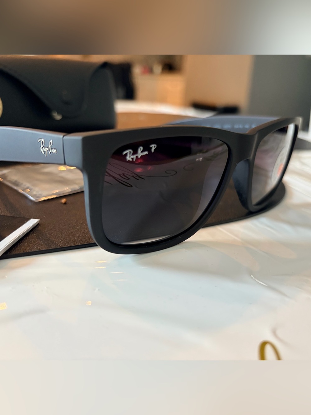 Ray-Ban Polarized matte black Justin rb4165 NEW
